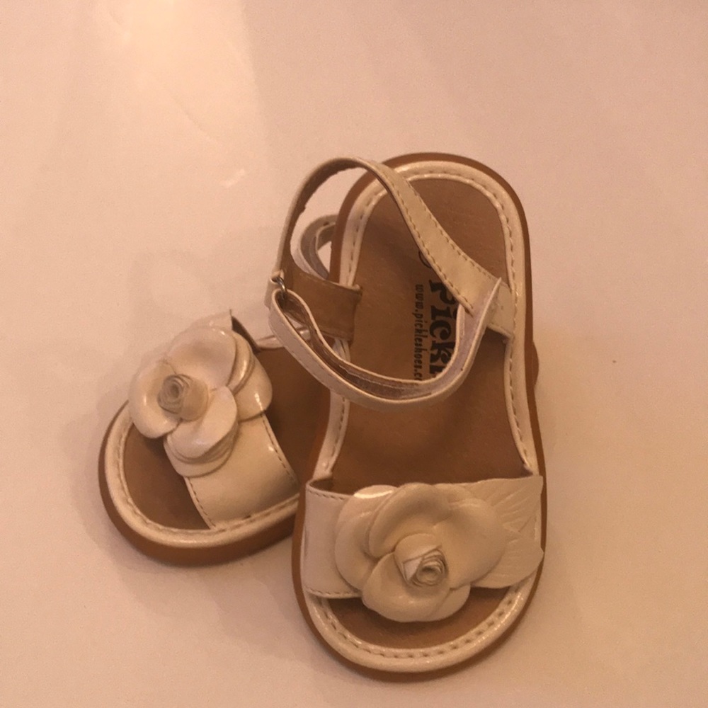 Girls sandals